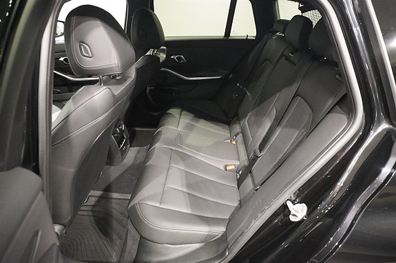 BMW 330e 5 of 16