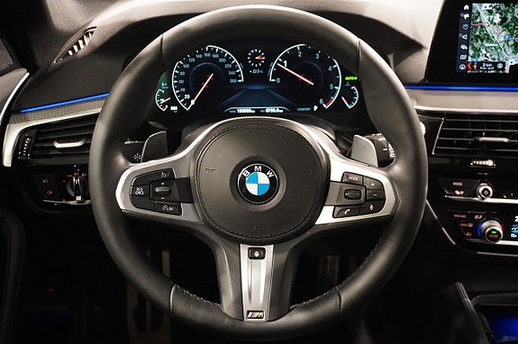 BMW 520d 11 of 17