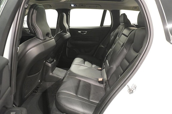 Volvo V60 5 of 5