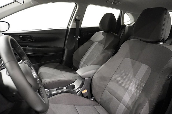 Hyundai i20 8 of 14