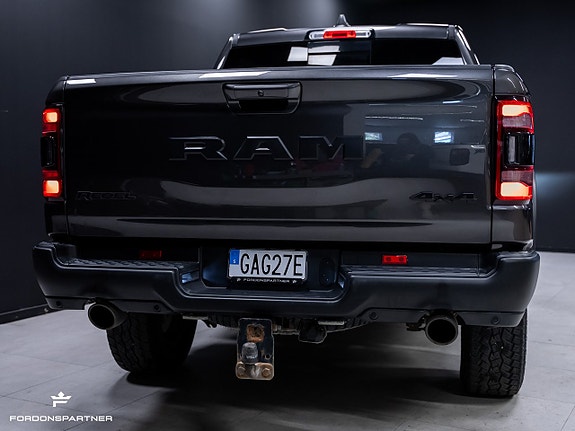 Dodge RAM 1500 14 of 30