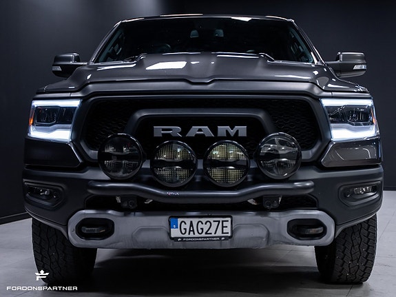 Dodge RAM 1500 3 of 5