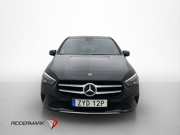 Mercedes-Benz B250 e 2 of 5