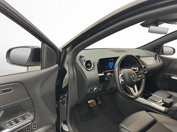 Mercedes-Benz B250 e 11 of 30
