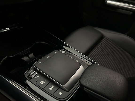 Mercedes-Benz B250 e 26 of 30