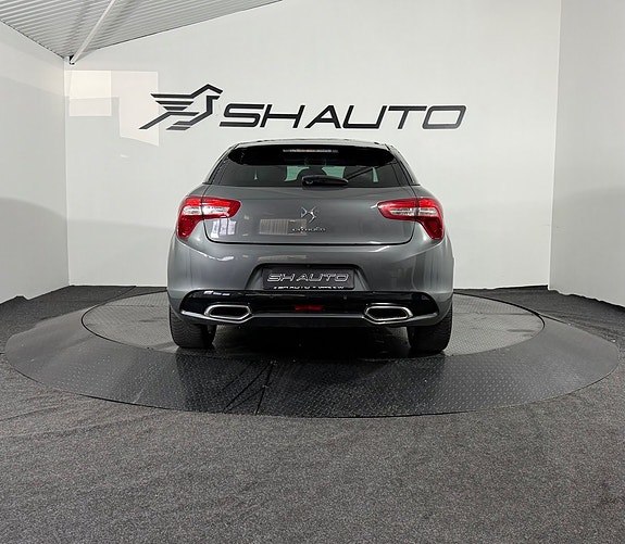 Citroen DS5 6 of 16