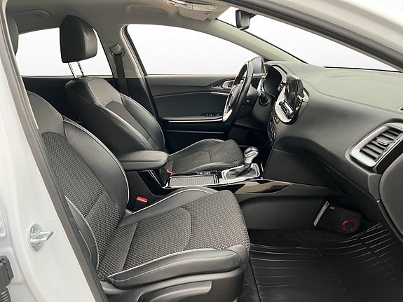 Kia XCeed 24 of 30