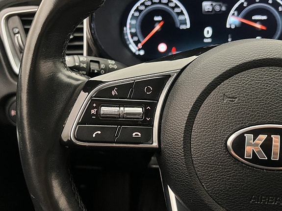 Kia XCeed 14 of 30