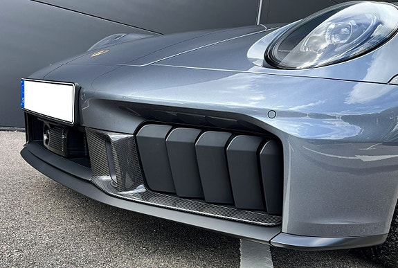 Porsche 911 Targa 4 GTS 12 of 14