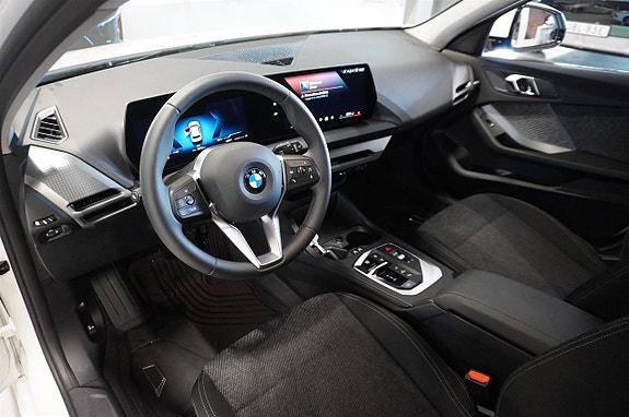BMW 120 11 of 14