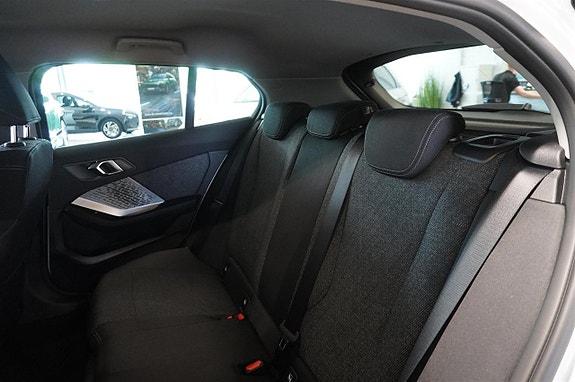 BMW 120 8 of 14
