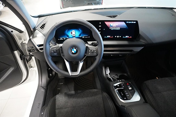 BMW 120 2 of 14
