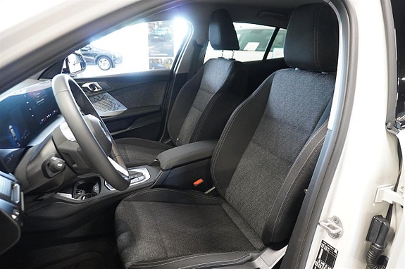 BMW 120 9 of 14