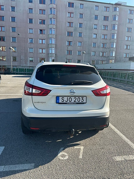 Nissan Qashqai 3 of 5