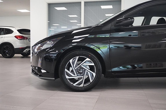 Hyundai i20 3 of 5