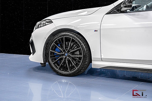 BMW M235i 5 of 21