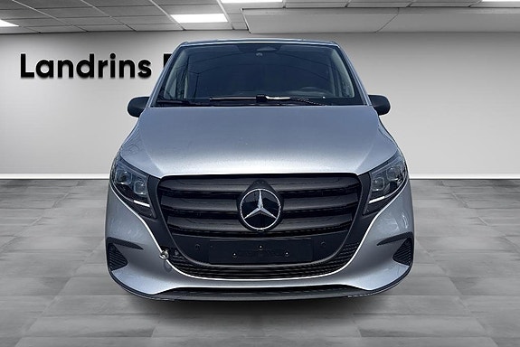 Mercedes-Benz Vito 116 2 of 5