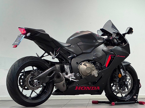 Honda CBR1000RR Fireblade Yoshimura QS+ 192hk 6 of 19