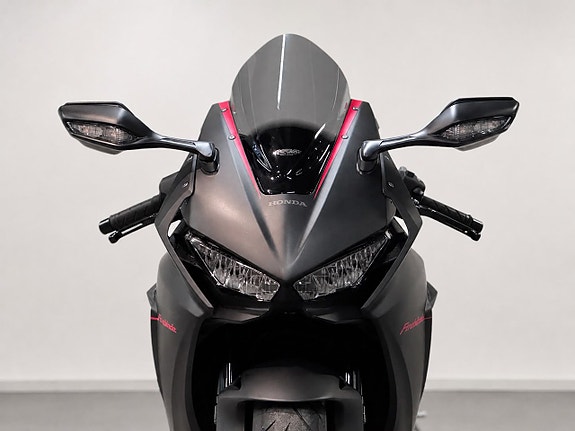 Honda CBR1000RR Fireblade Yoshimura QS+ 192hk 7 of 19