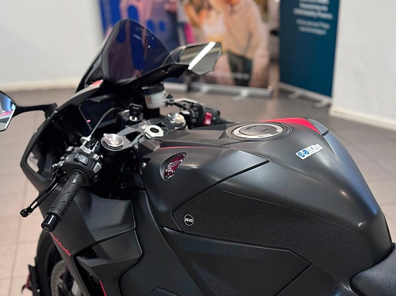 Honda CBR1000RR Fireblade Yoshimura QS+ 192hk 12 of 19