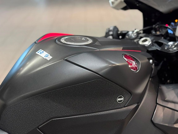 Honda CBR1000RR Fireblade Yoshimura QS+ 192hk 14 of 19