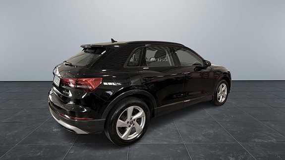 Audi Q3 4 of 5