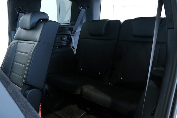 Hyundai Santa Fe 10 of 24