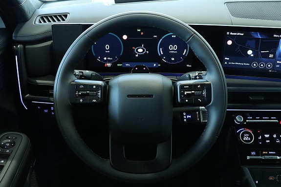 Hyundai Santa Fe 12 of 24