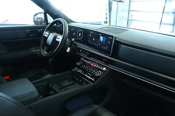 Hyundai Santa Fe 14 of 24