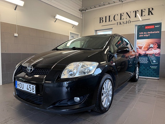 Toyota Auris 3 of 5