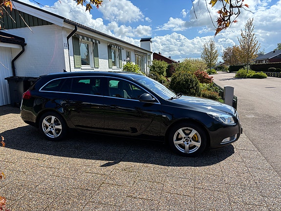 Opel Insignia 4 of 5