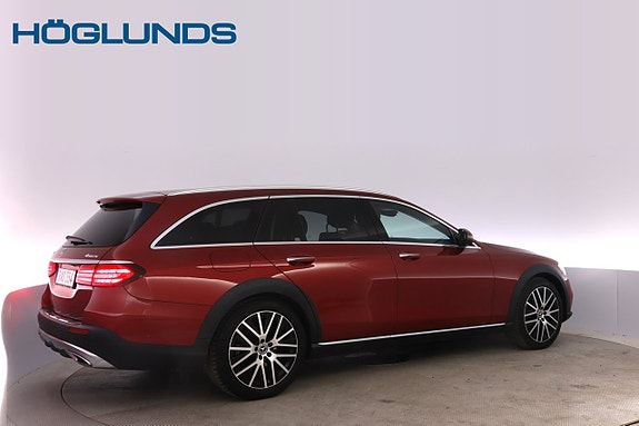 Mercedes-Benz E220 d 3 of 5