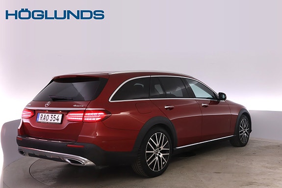 Mercedes-Benz E220 d 4 of 5