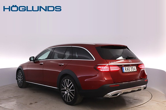 Mercedes-Benz E220 d 5 of 5