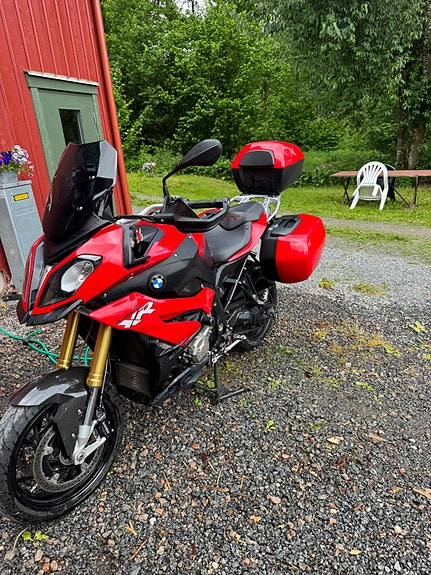 BMW S 1000 XR 3 of 4