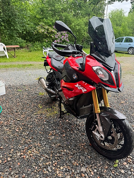 BMW S 1000 XR 2 of 4