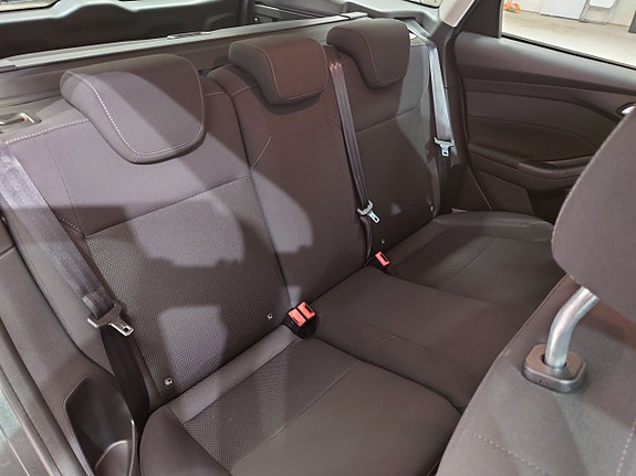 Ford Focus 11 of 12