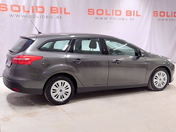 Ford Focus 6 of 12