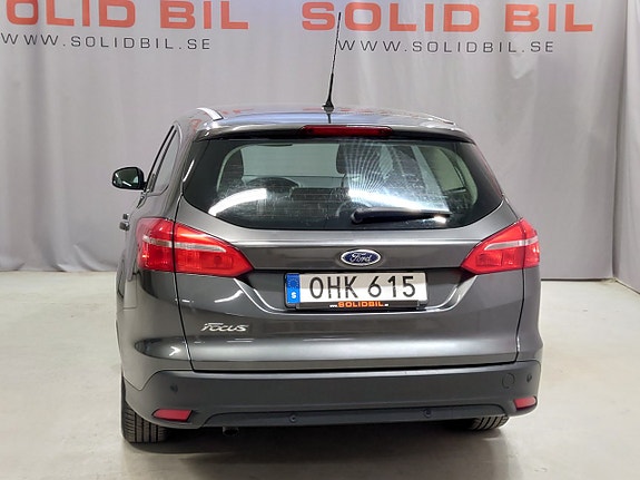 Ford Focus 5 of 12
