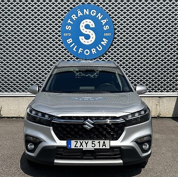 Suzuki S-Cross 3 of 5