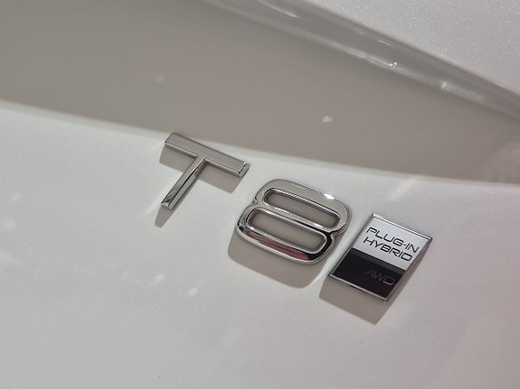 Volvo XC90 15 of 25