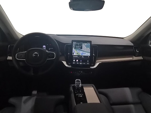 Volvo XC90 5 of 25