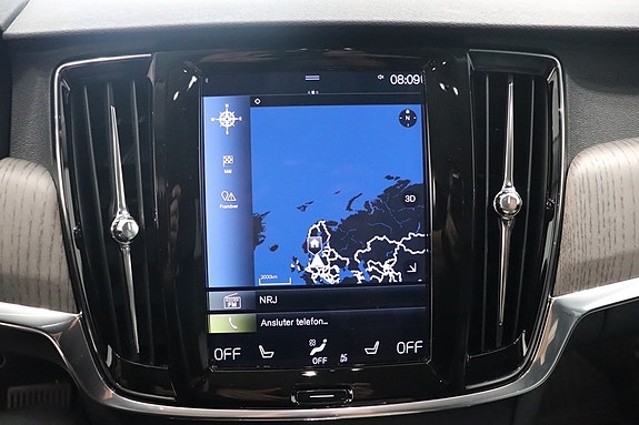 Volvo V90 Cross Country 12 of 13