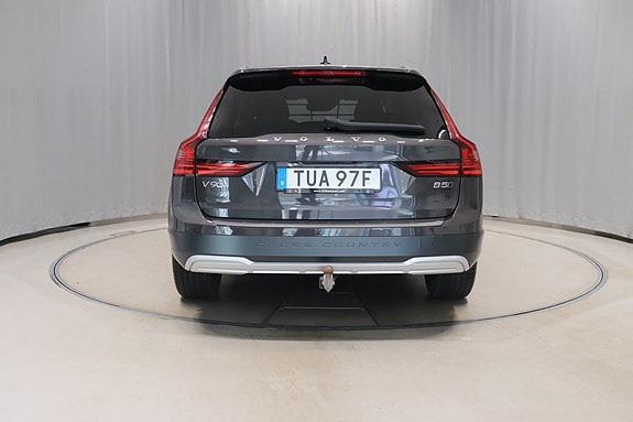 Volvo V90 Cross Country 5 of 5