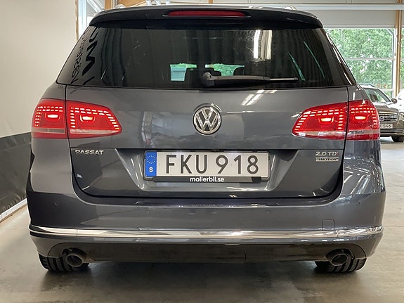 Volkswagen Passat 7 of 22