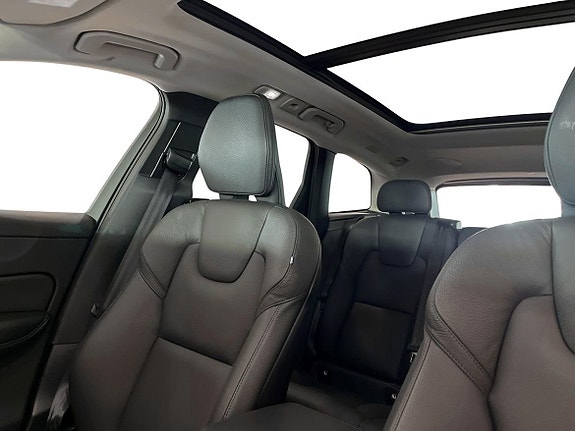 Volvo XC60 28 of 28