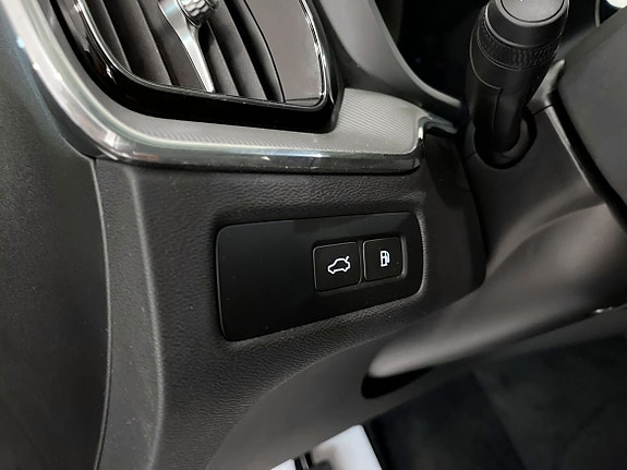 Volvo XC60 18 of 28