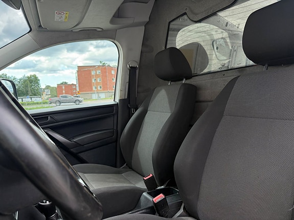 Volkswagen Caddy 8 of 9