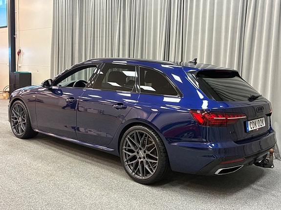 Audi A4 3 of 15