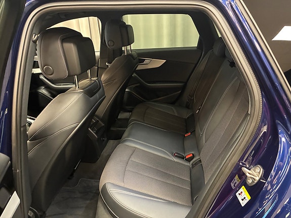 Audi A4 9 of 15